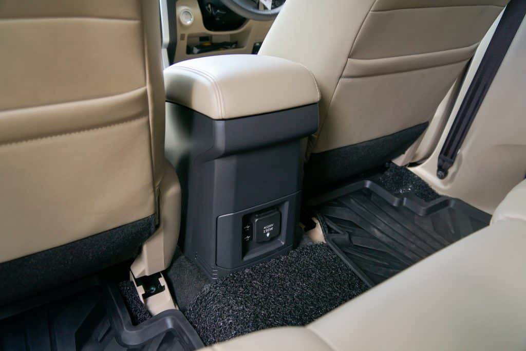 Clean The Center Consoles in Cars