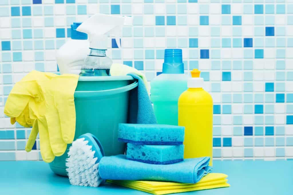 cleaning materials to clean toilet seats