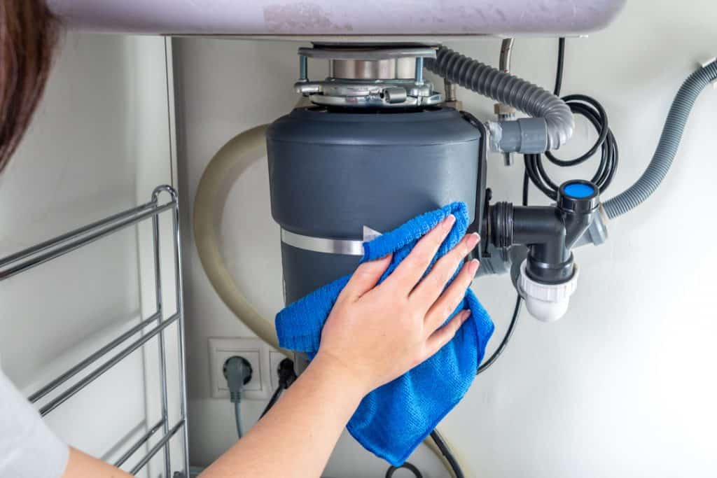 how to clean a garbage disposal unit