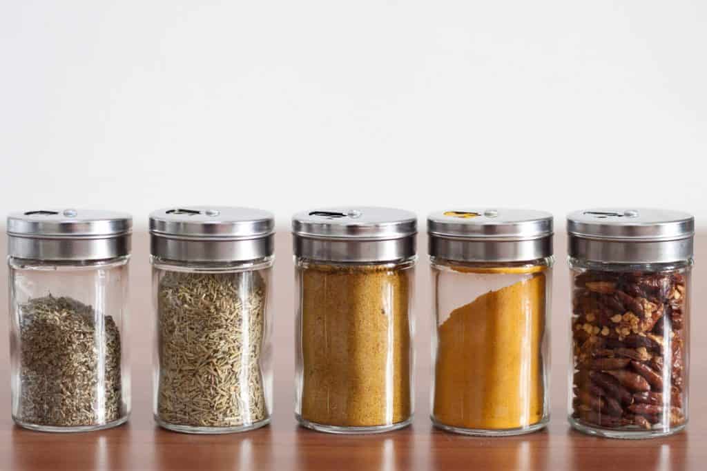 how to keep spices from clumping in humid climate
