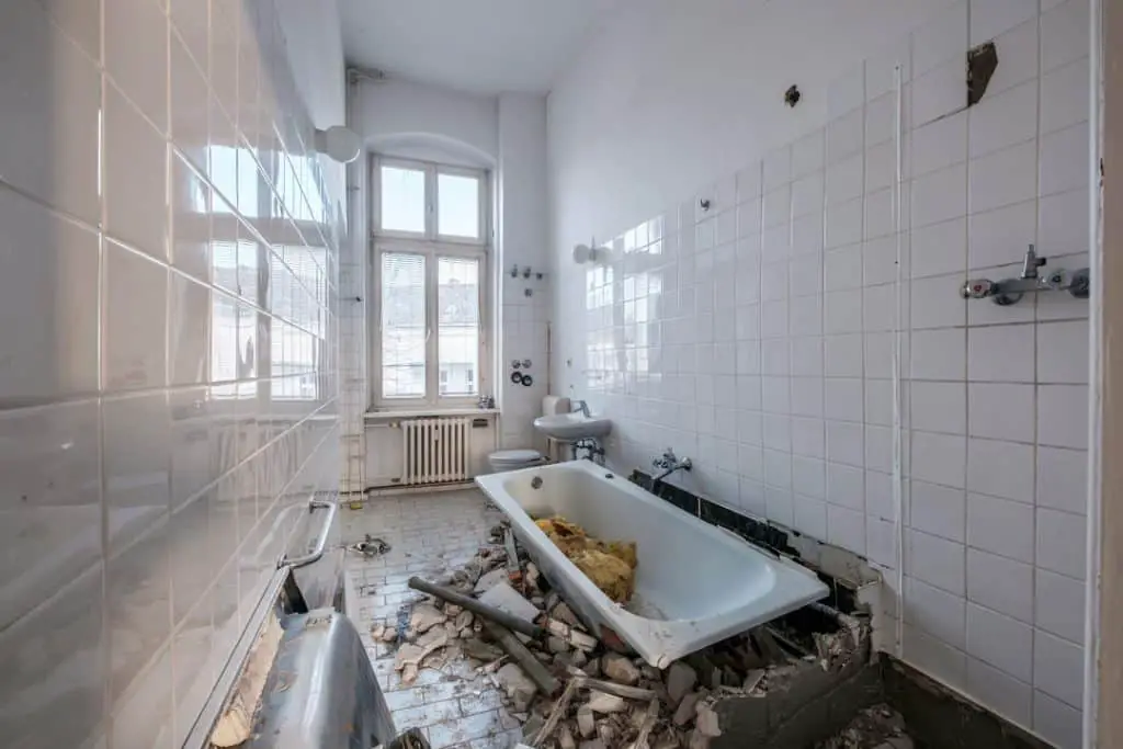 how to remove a steel bathtub