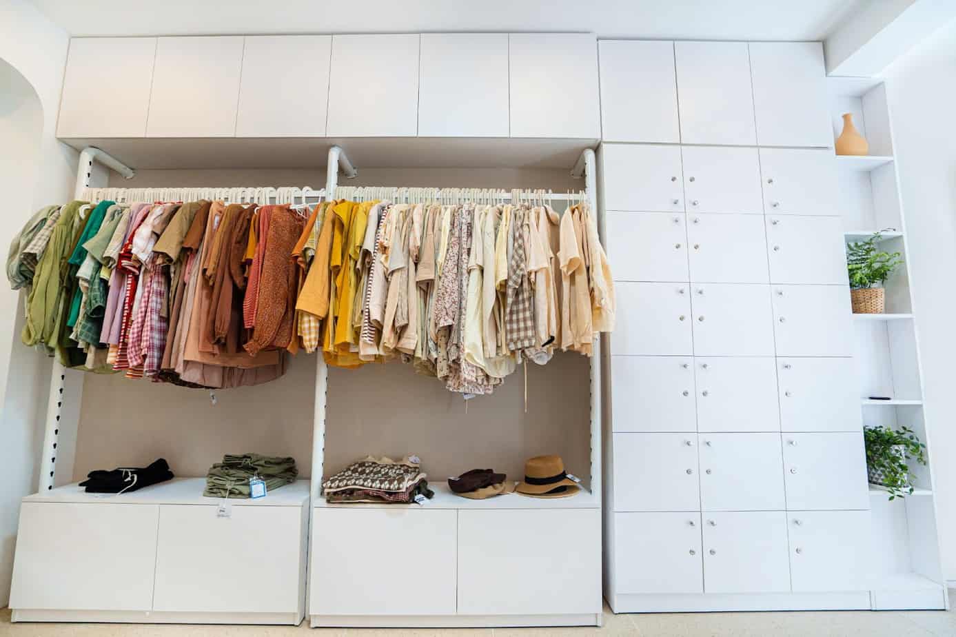 How To Organize Clothes In Cubes? Homely Baron