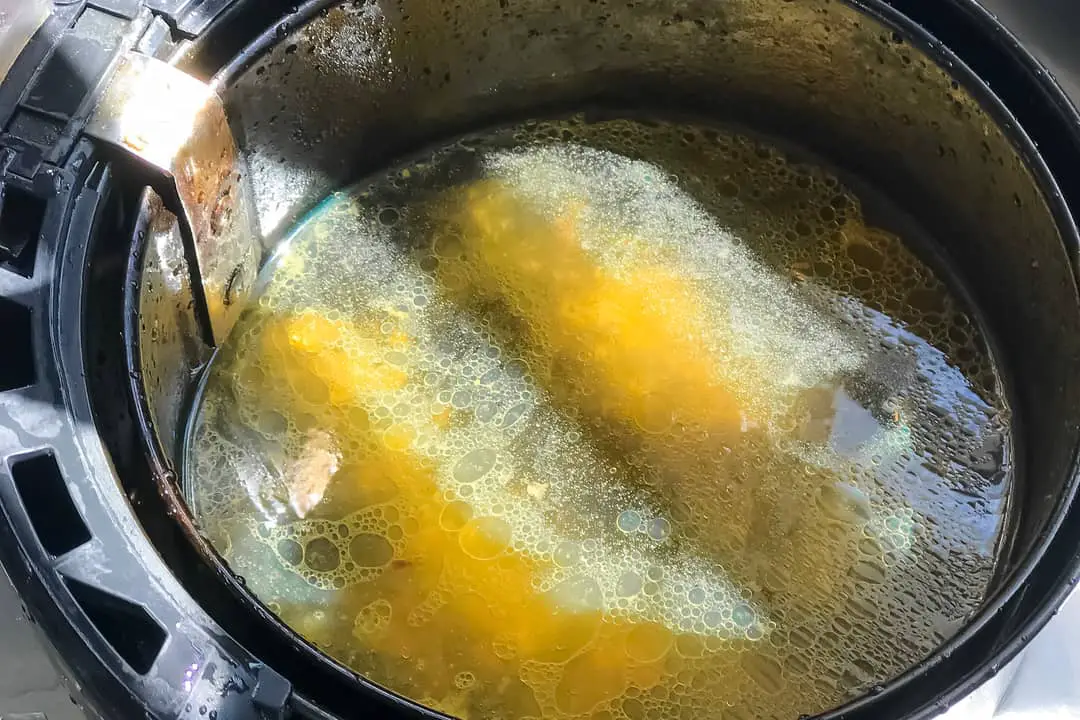 Can You Put Water in an Air Fryer Homely Baron