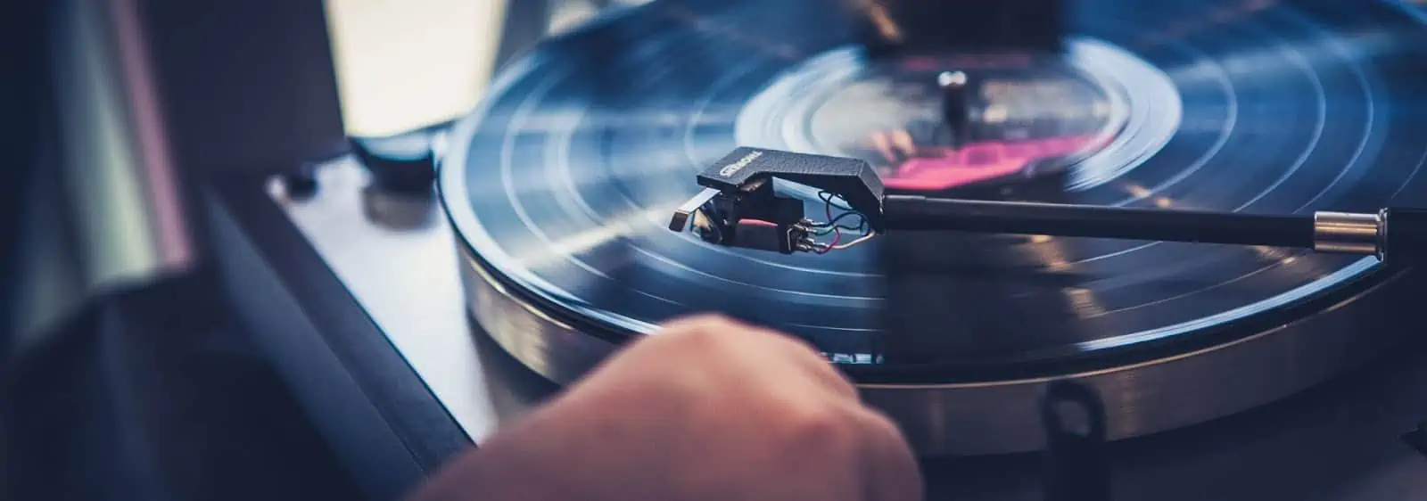 Cleaning Vinyl Records With Vinegar - Homely Baron